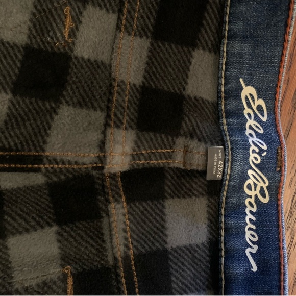 Men’s Eddie Bauer fleece lined Jeans size 42w 32L - Picture 6 of 6